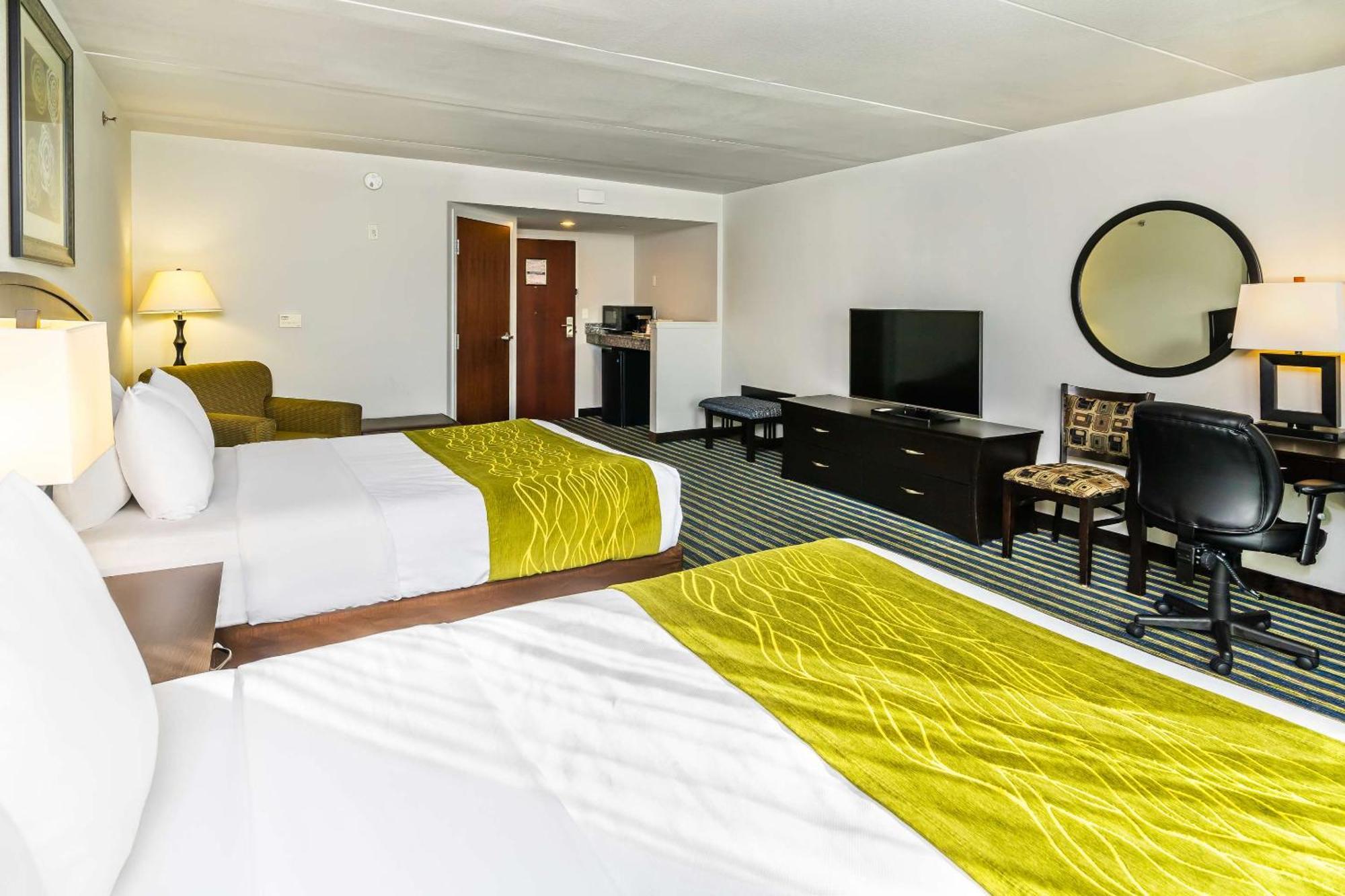 מוס ג'או Comfort Inn & Suites מראה חיצוני תמונה